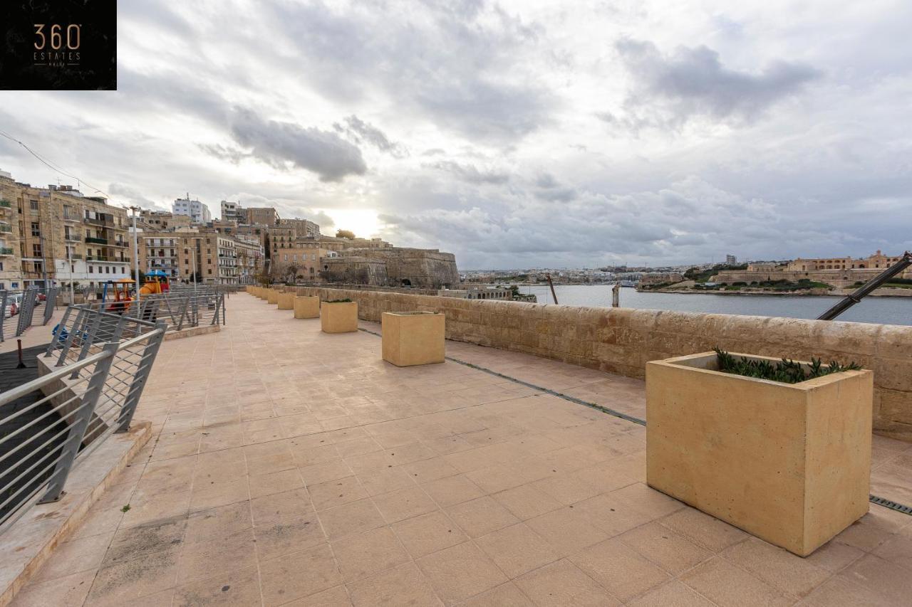 Seafront - Location, Floor With Wifi & Ac By 360 Estates * La Valeta