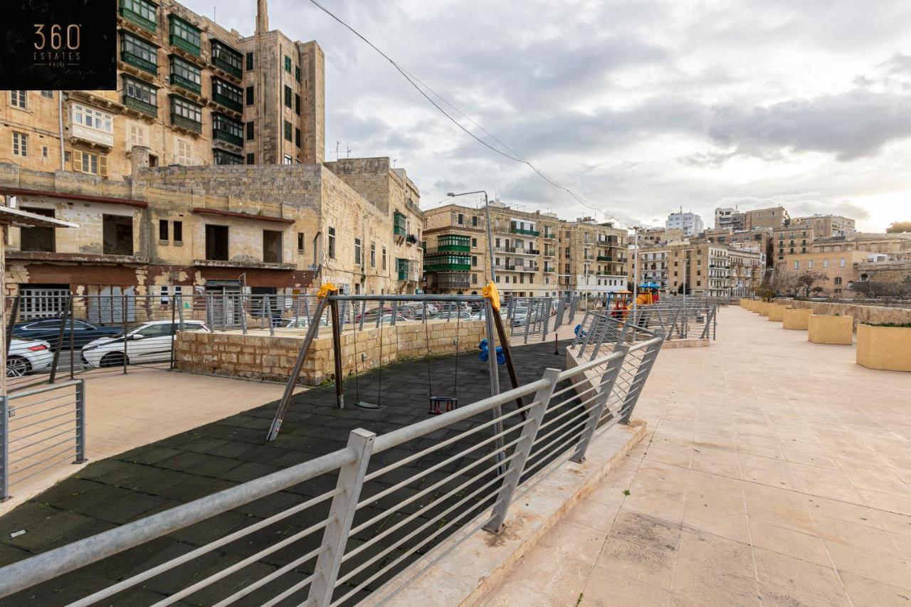 Seafront - Location, Floor With Wifi & Ac By 360 Estates Apartamento La Valeta