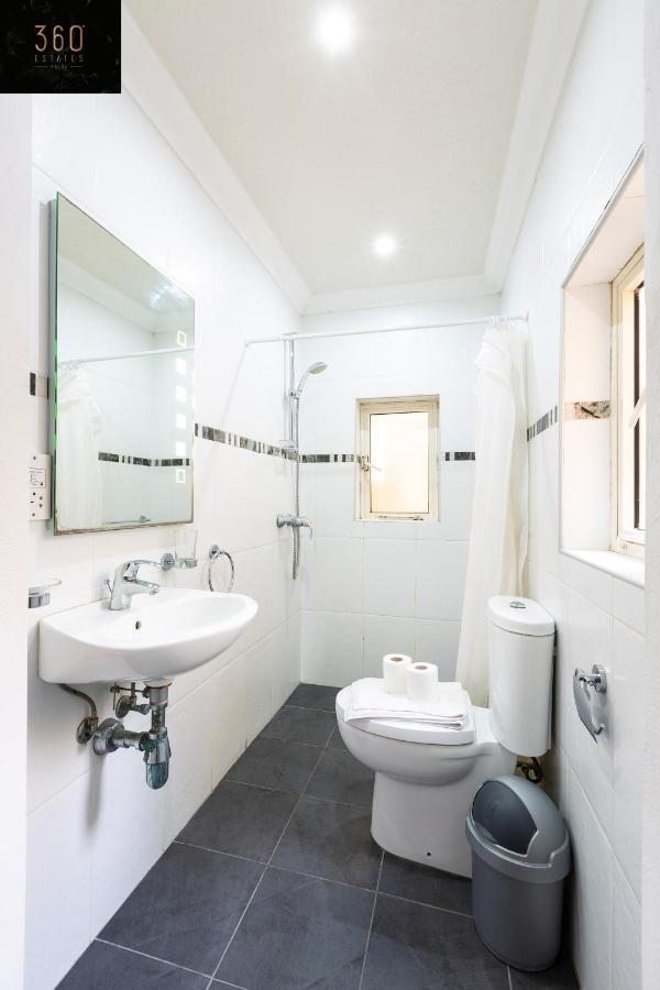 Seafront - Location, Floor With Wifi & Ac By 360 Estates * La Valeta